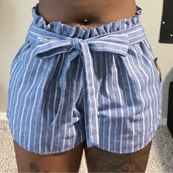 Love Tree Blue  Shorts Soft Stretchy Design - Picture 1 of 3